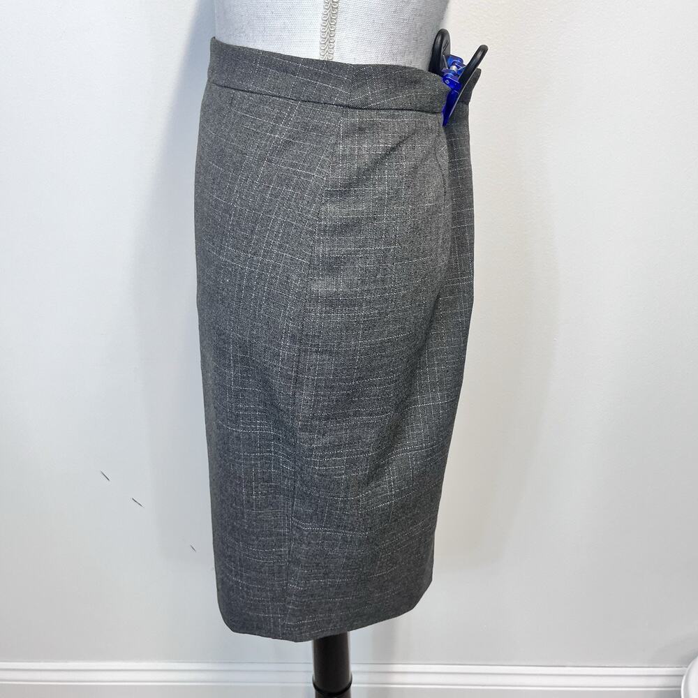 Ann Taylor Skirt size 2 Gray White Plaid Pencil Knee Stretch Career Suit Church - Picture 4 of 6